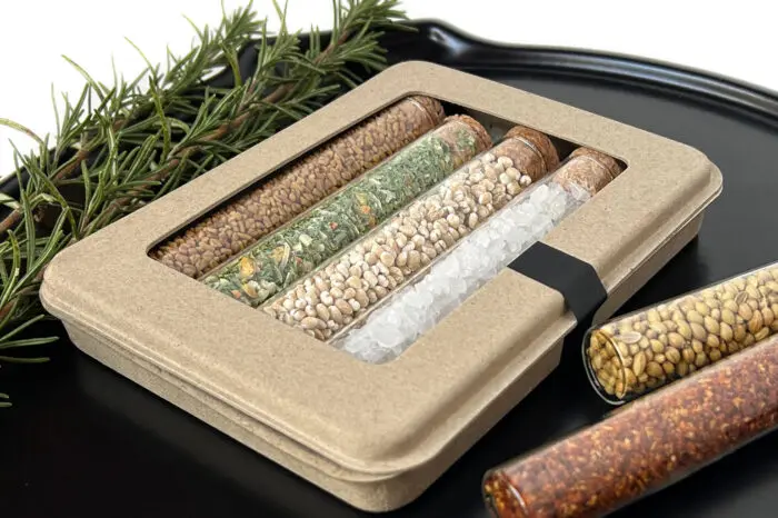 packaging for spice kit