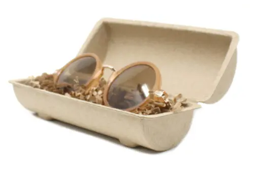 Tube Clamshell with Sunglasses