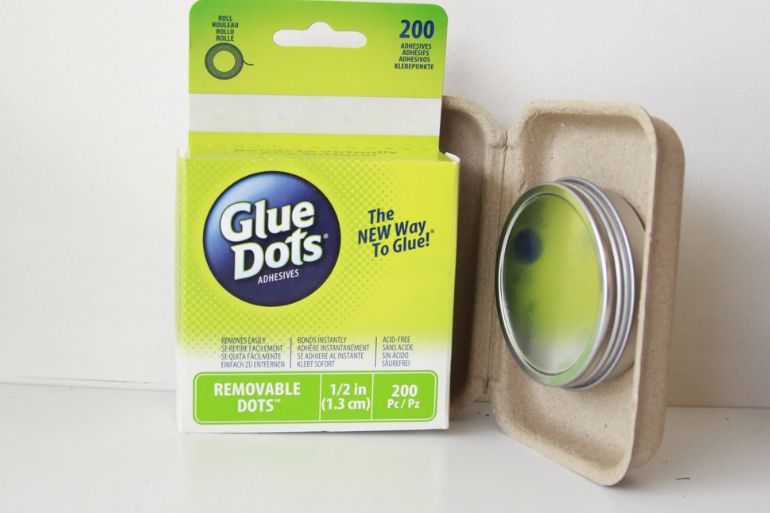 glue dots - Cute Packaging Tip